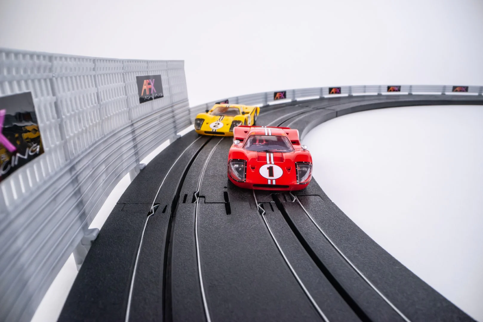 AFX Catch Fence (8) HO Scale - Image 4