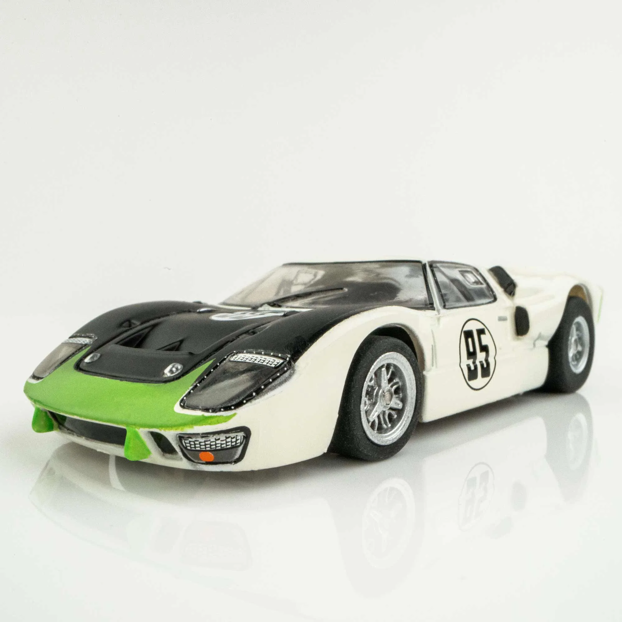 AFX Ford GT40 Mark II #95 Daytona HO Scale Slot Car - Image 2