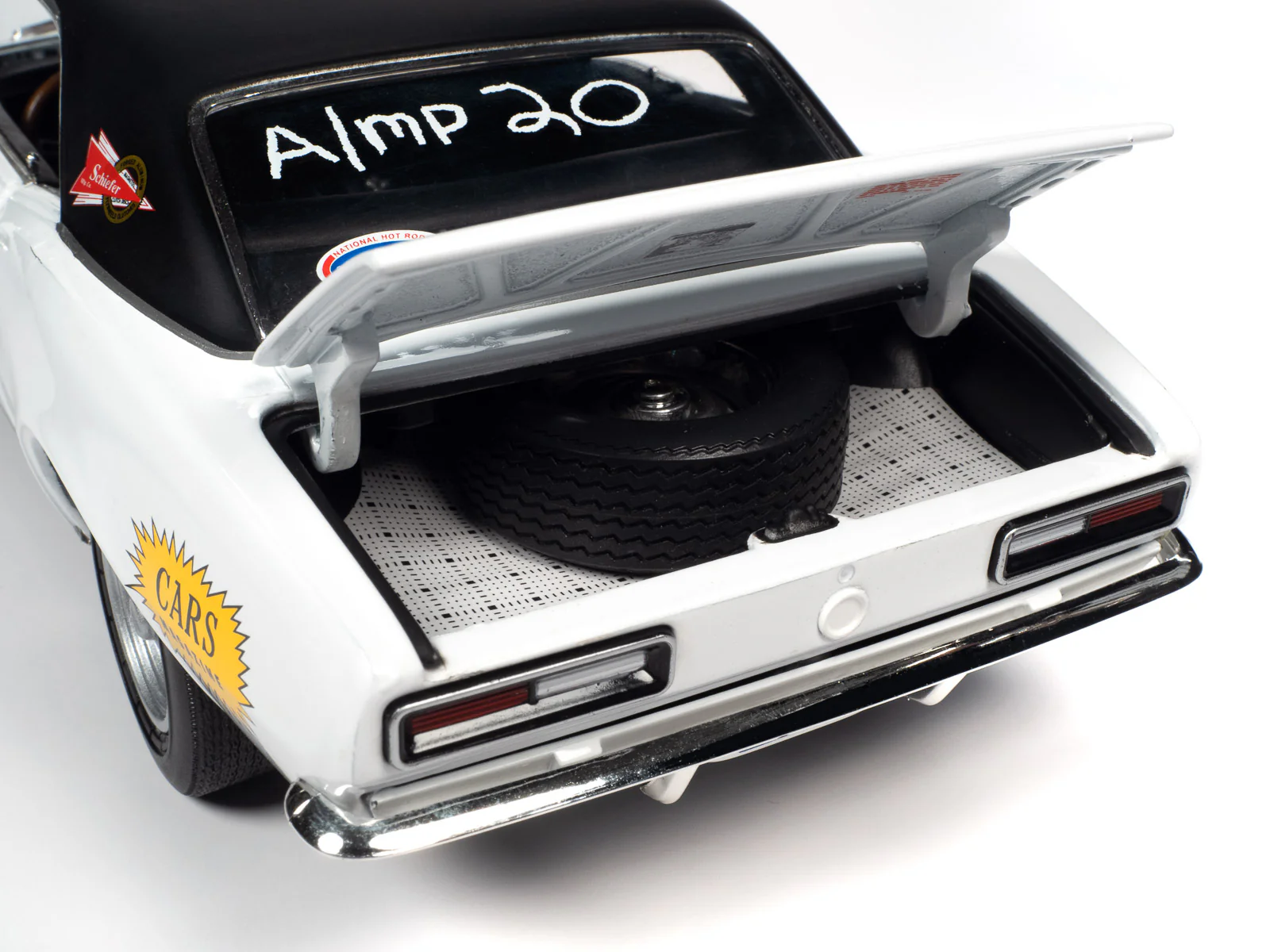 American Muscle 1967 Chevrolet Camaro SS (Baldwin Motion) 1:18 Scale Diecast - Image 10