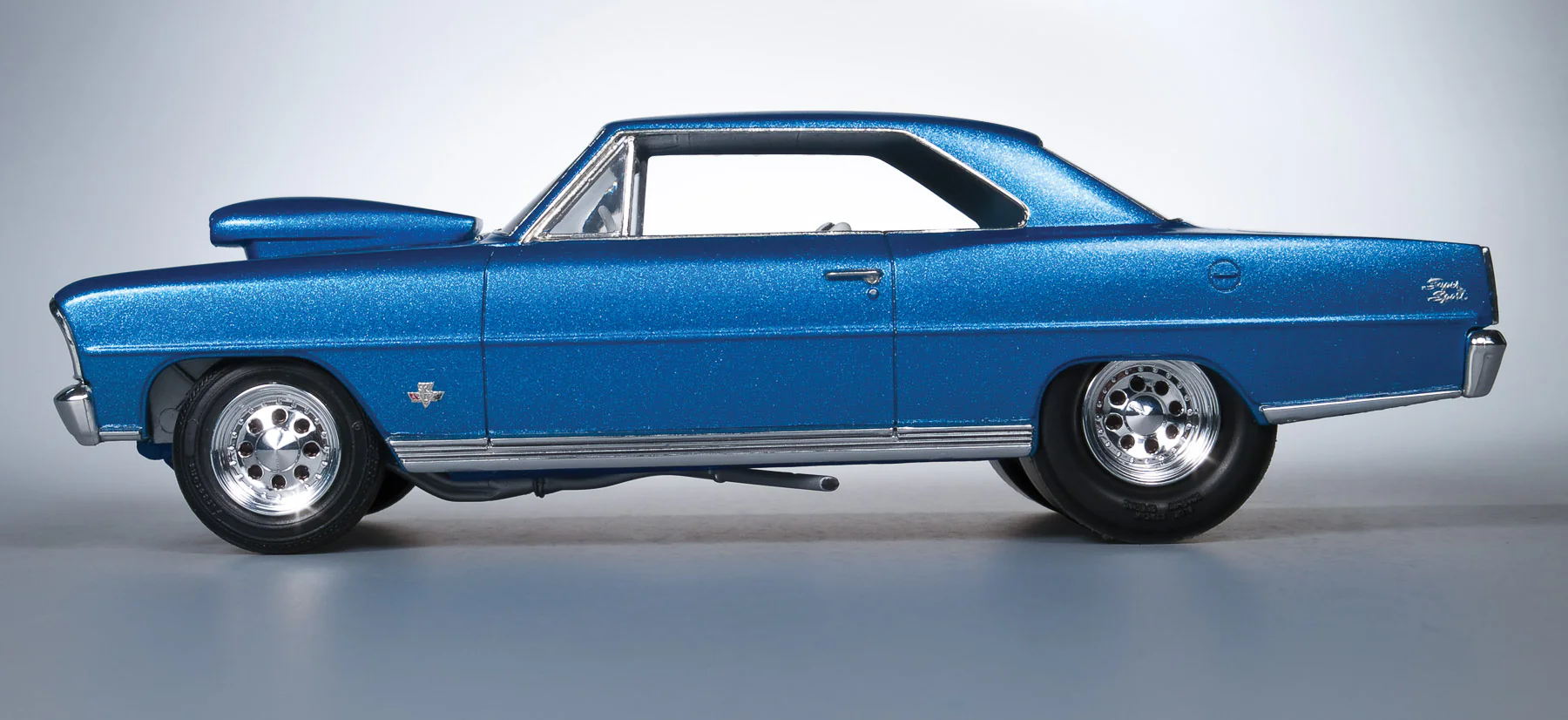 AMT 1966 Chevy Nova Pro Street 1:25 Scale Model Kit - Image 6