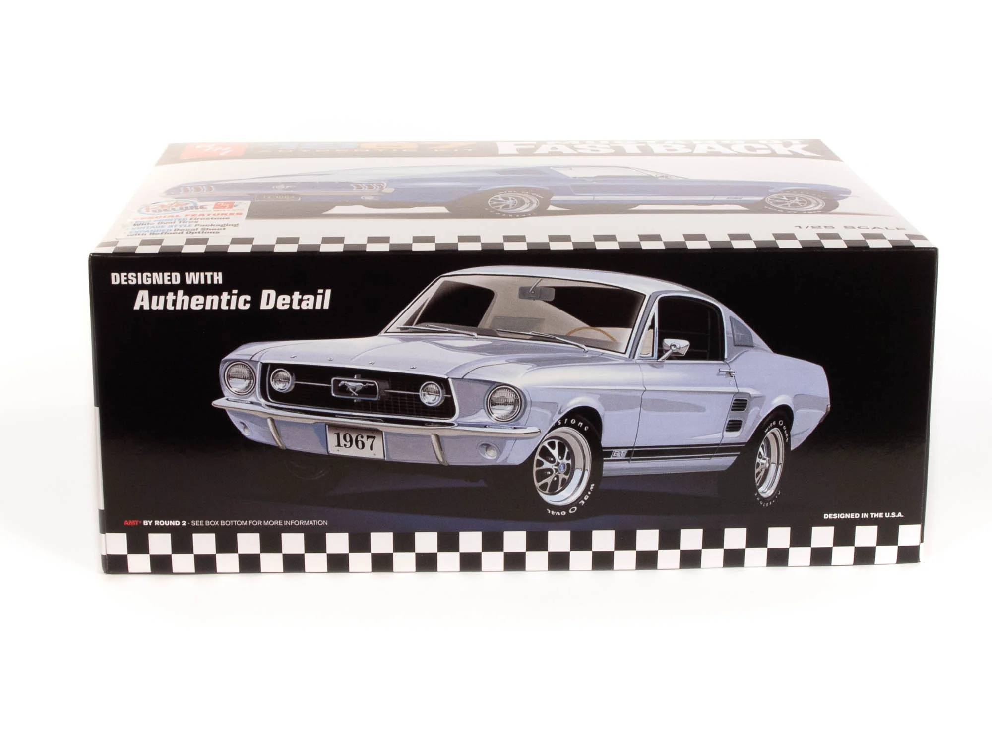 AMT 1967 Ford Mustang GT Fastback 1:25 Scale Model Kit - Image 3