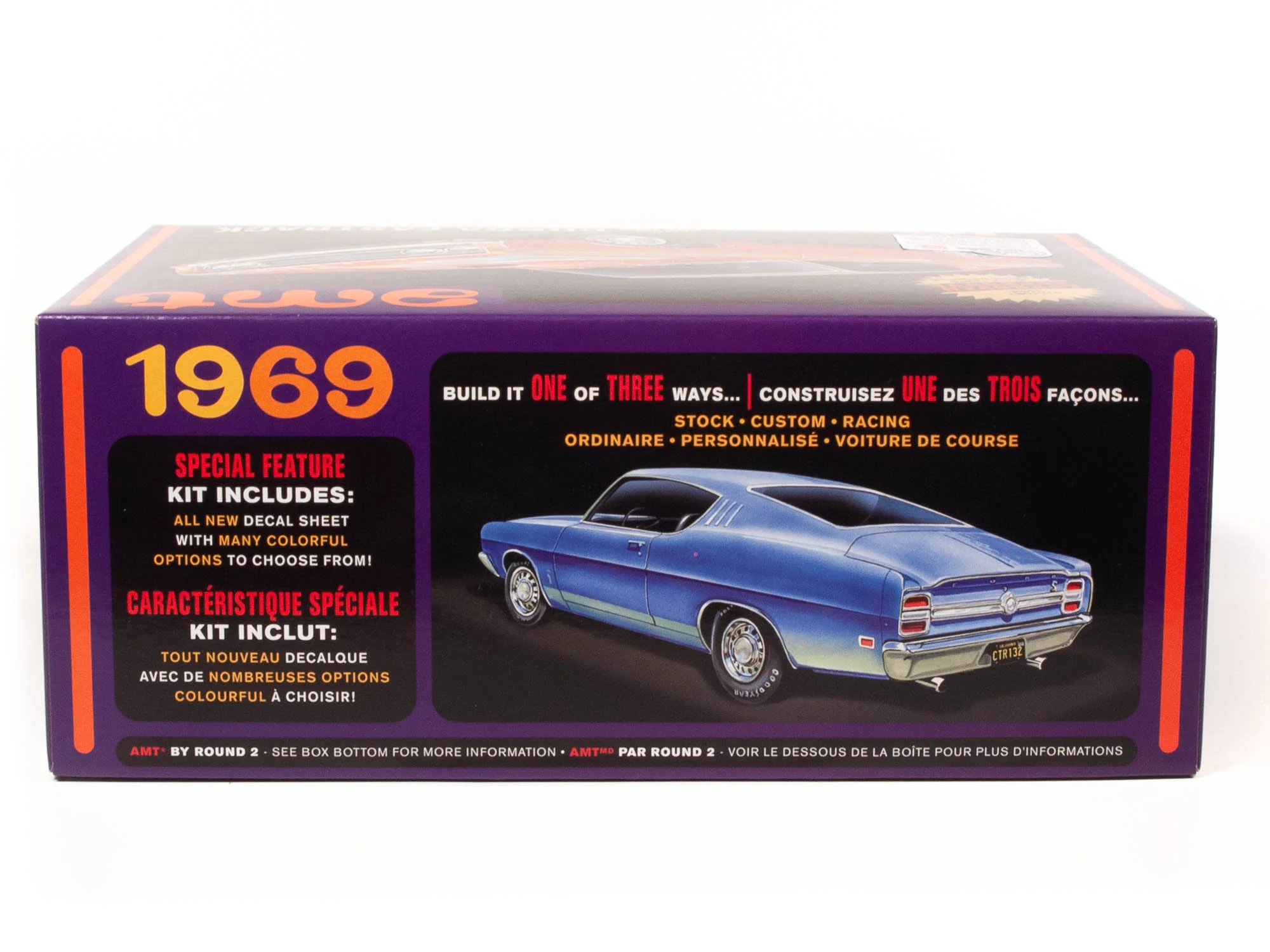 AMT 1969 Ford Torino Cobra Fastback 1:25 Scale Model Kit - Image 2