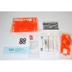 AMT 1970 1/2 Chevy Camaro Z-28 1:25 Scale Model Kit - Image 7