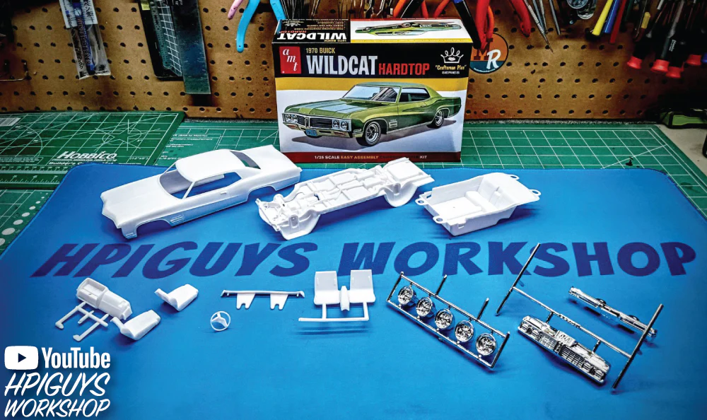 AMT 1970 Buick Wildcat Hardtop 1:25 Scale Model Kit - Image 5