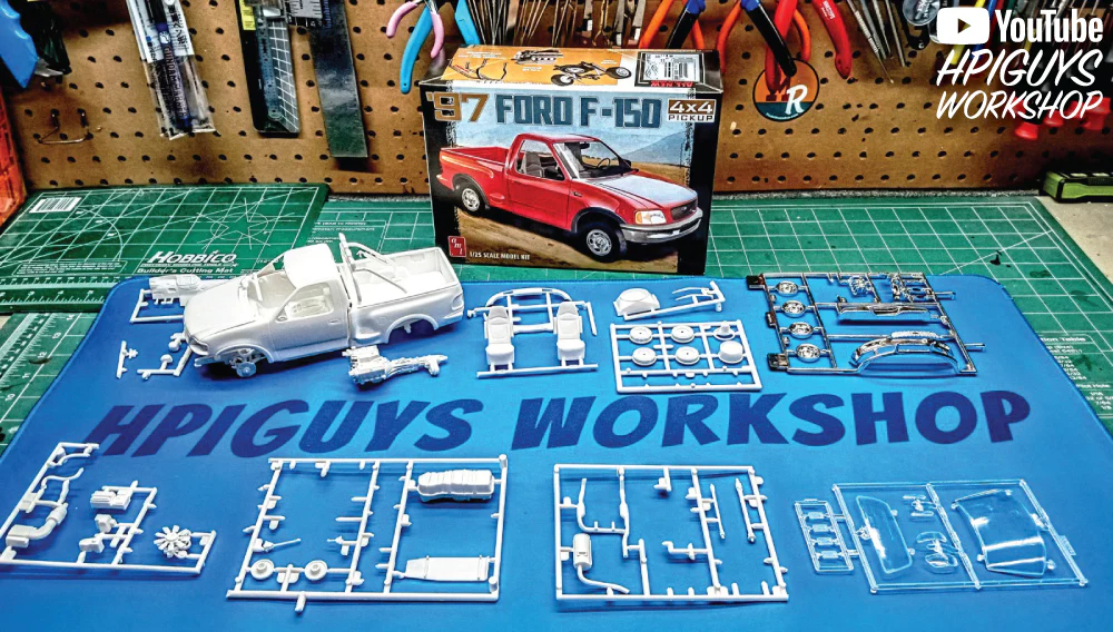 AMT 1997 Ford F-150 4x4 Pickup 1:25 Scale Model Kit - Image 5