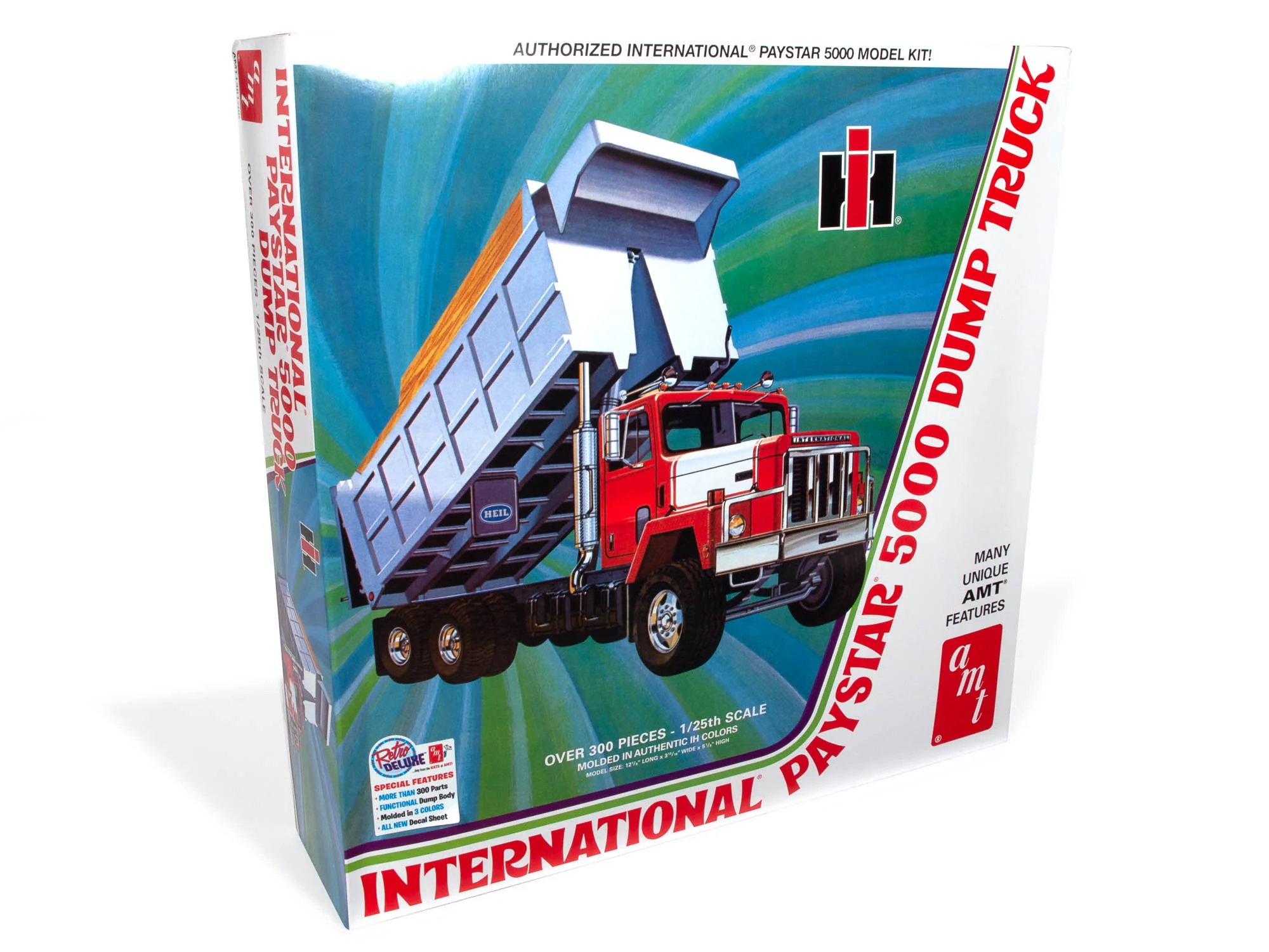 AMT IH Paystar 5000 Dump Truck 1:25 Scale Model Kit