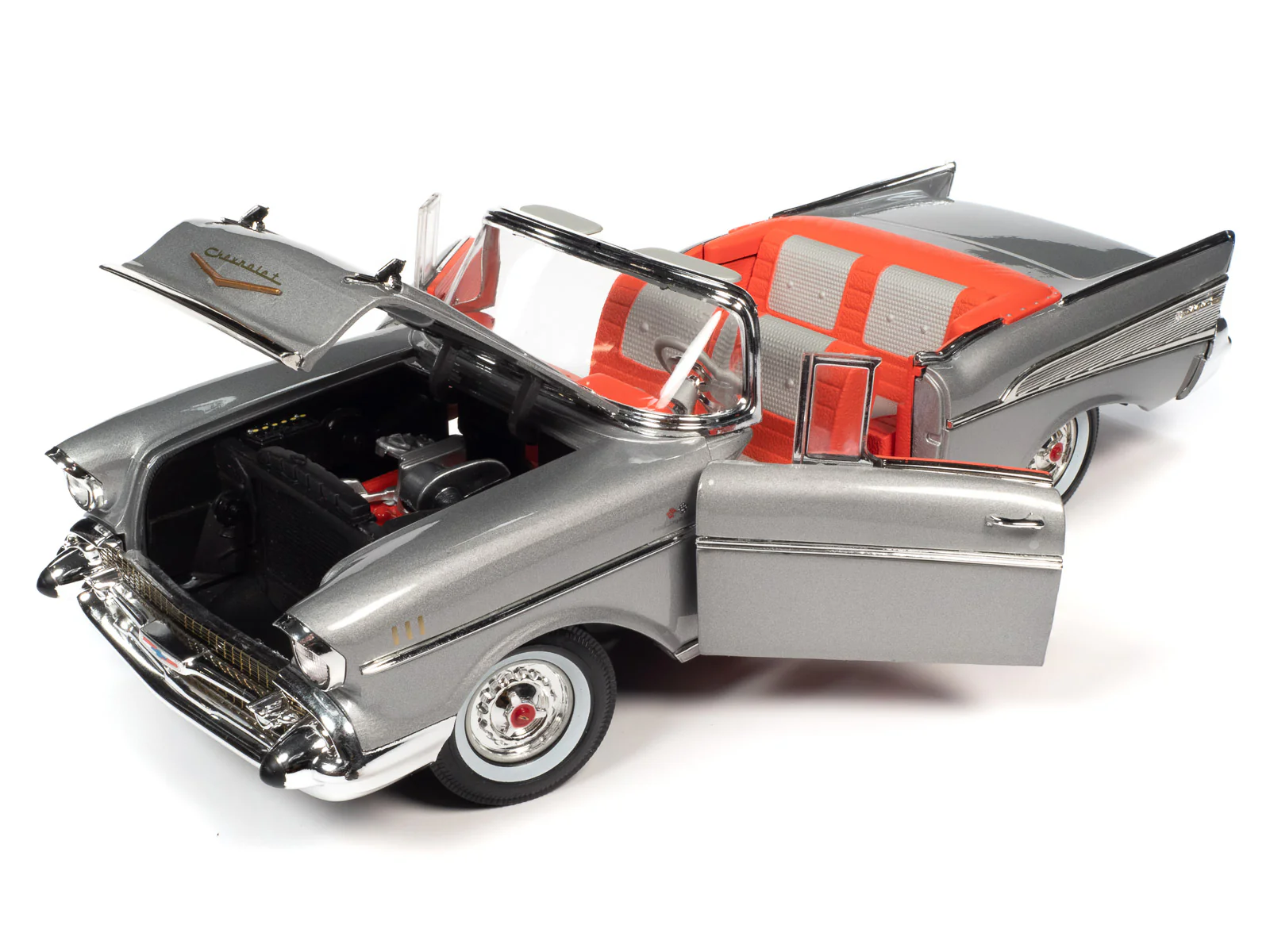 Auto World 1957 Chevrolet Bel Air Convertible 1:18 Scale Diecast - Image 6