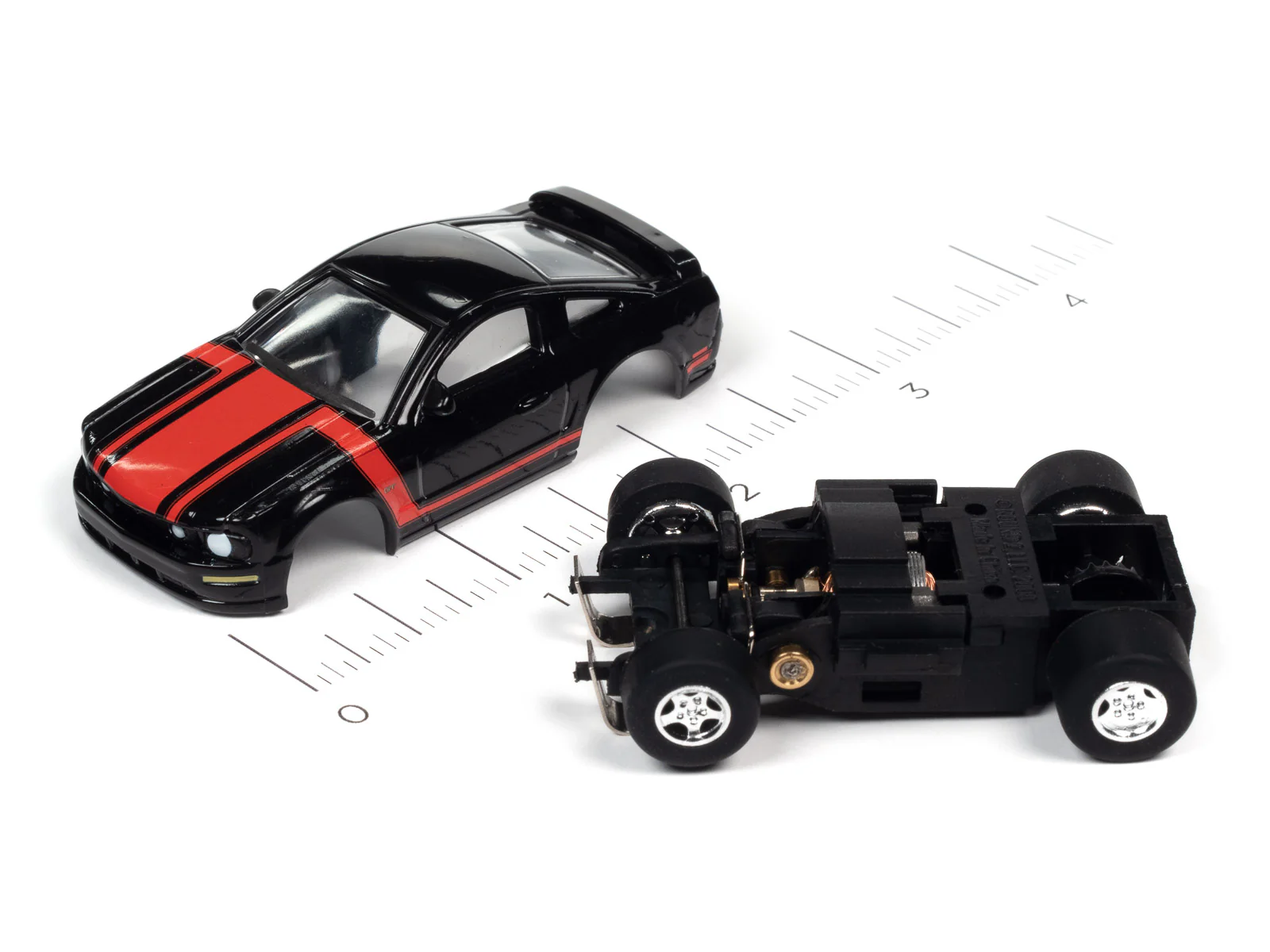 Auto World Super III 2005 Ford Mustang GT (Black) HO Scale Slot Car - Image 3