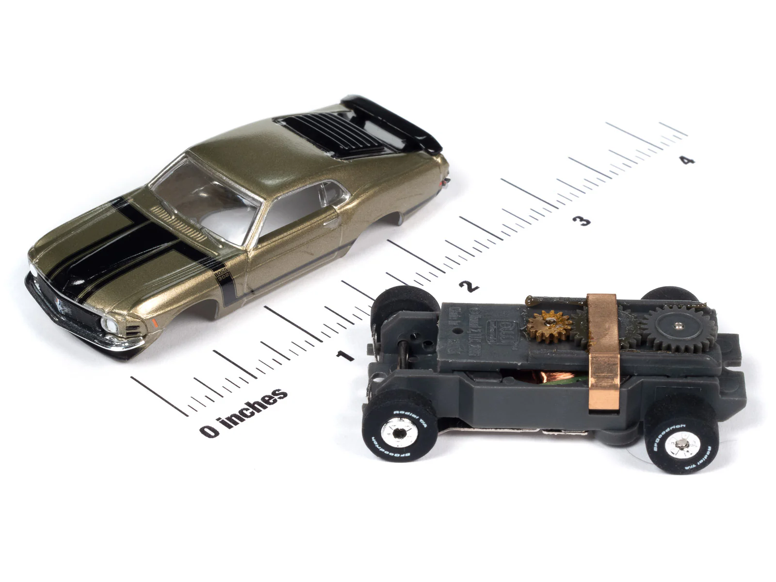 Auto World Thunderjet Tasca Ford 1970 Mustang Boss 302 (Green) HO Slot Car - Image 3