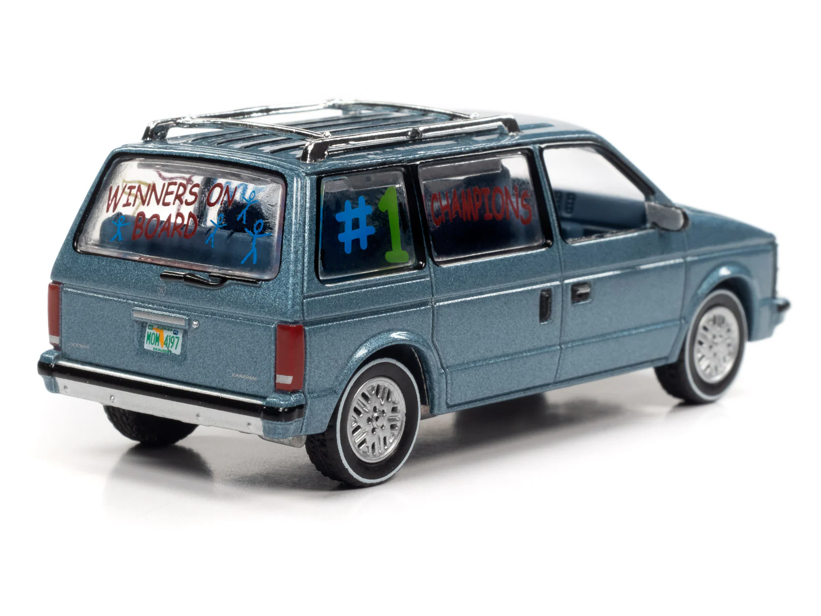 Auto World Worlds Best Mom 1984 Dodge Caravan w/Base & Trading Card (Silver/Blue) 1:64 Scale Diecast - Image 5