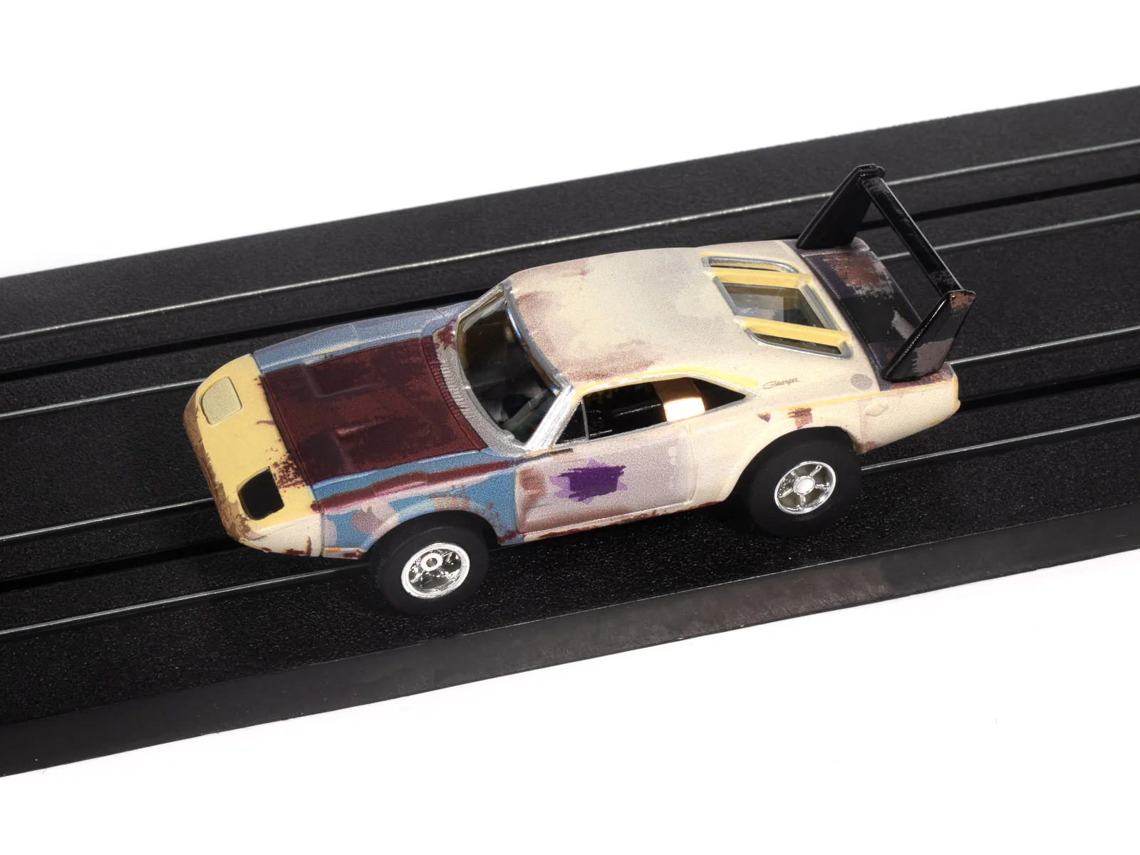 Auto World Xtraction 1969 Dodge Daytona Mystery Matinee (Yellow & Blue) HO Scale Slot Car - Image 3