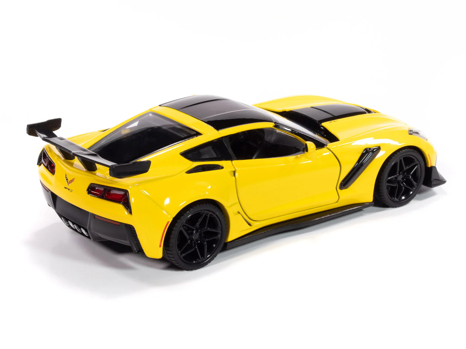 Johnny Lightning 2019 Chevy Corvette ZR1 (Yellow) 1:24 Diecast - Image 3
