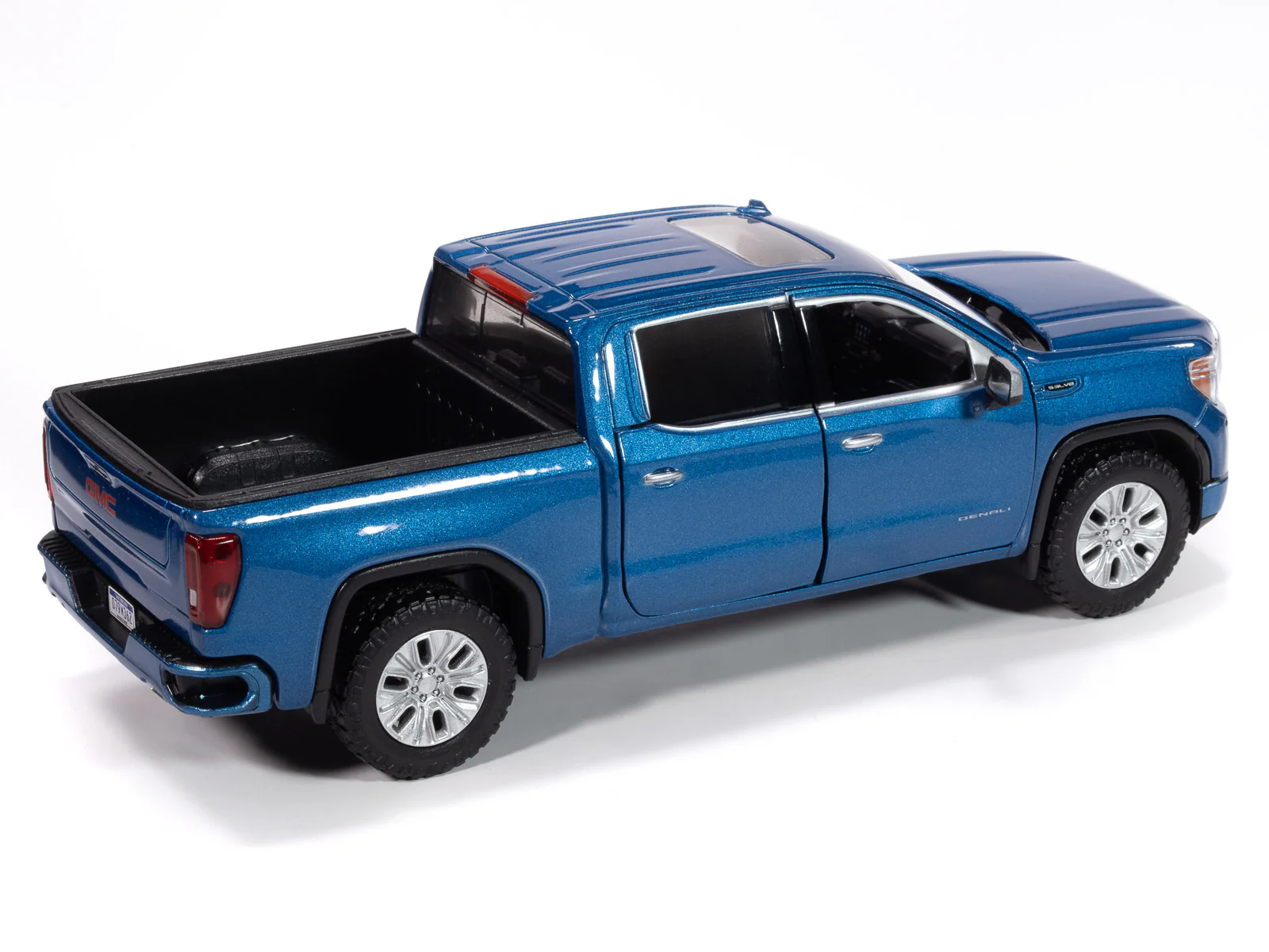 Johnny Lightning 2019 GMC Sierra 1500 Denali Crew Cab (Blue) 1:27 Diecast - Image 3