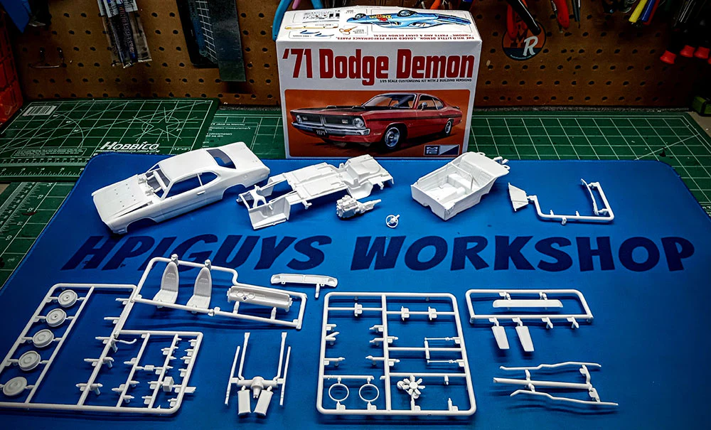 MPC 1971 Dodge Demon 1:25 Scale Model Kit - Image 5