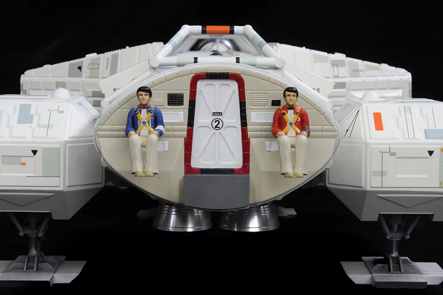 MPC Space:1999 Eagle II w-Lab Pod 1:48 Scale Model Kit - Image 8