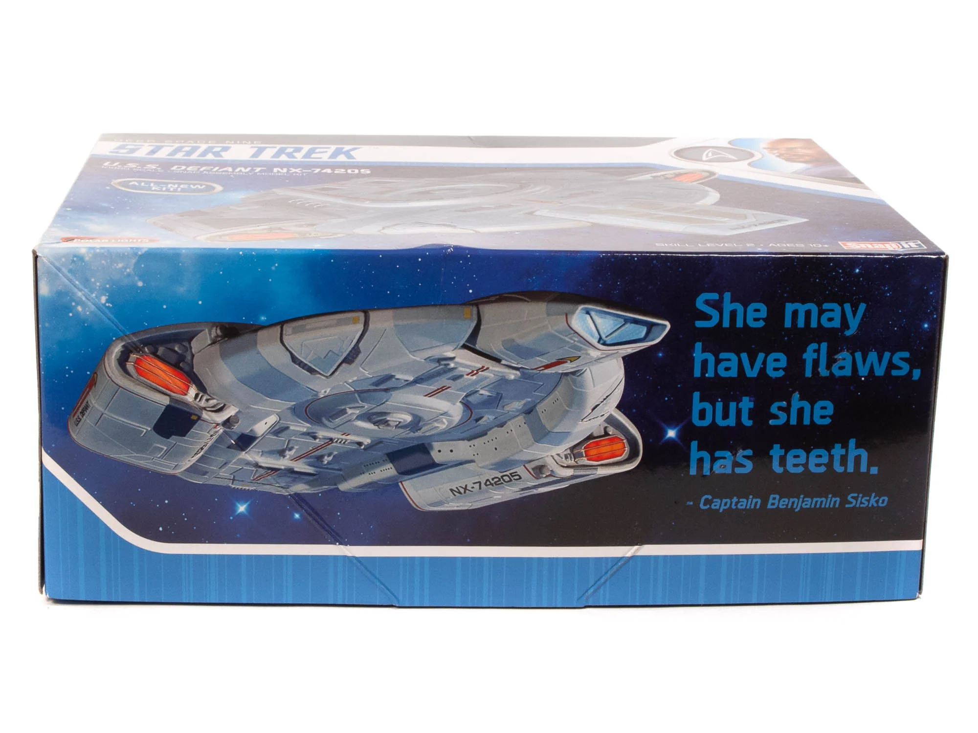 Polar Lights Star Trek U.S.S. Defiant 1:1000 Scale SNAP Model Kit - Image 3
