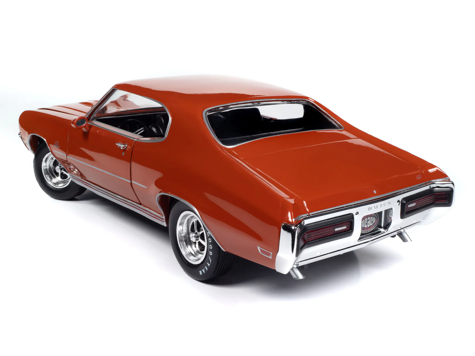American Muscle 1972 Buick GS Hardtop MCACN 1:18 Scale Diecast - Image 5