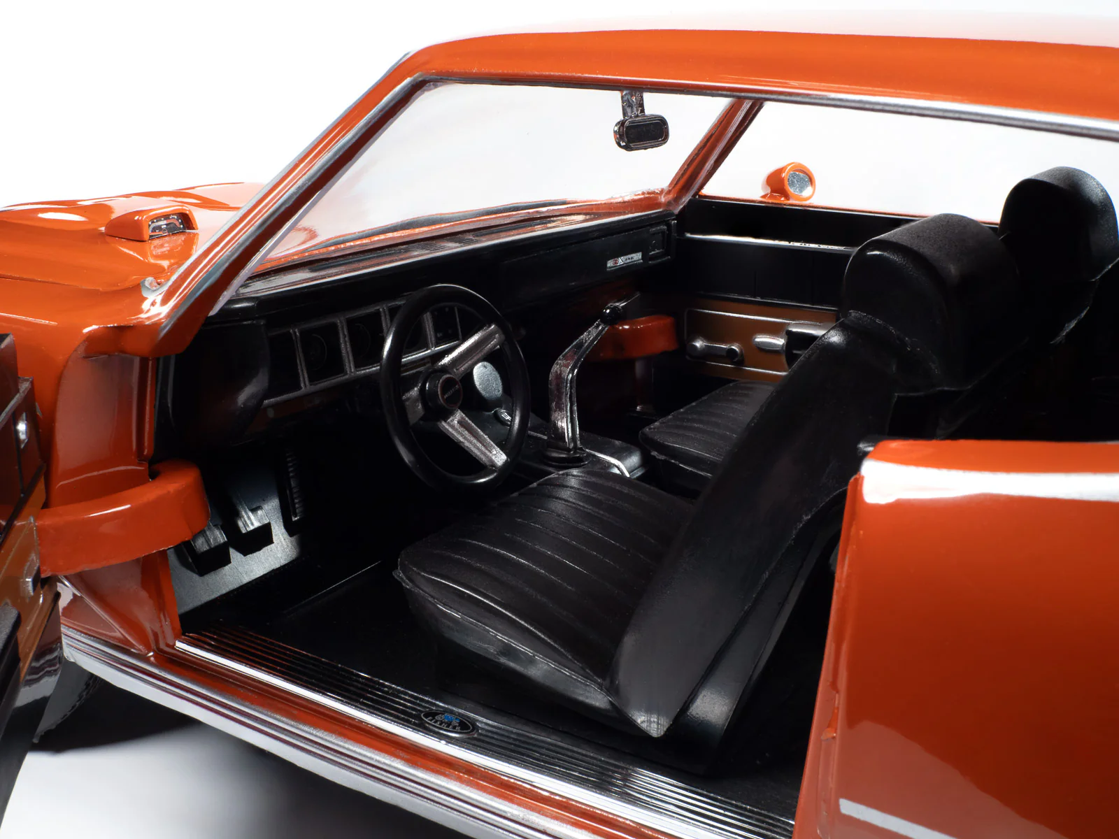 American Muscle 1972 Buick GS Hardtop MCACN 1:18 Scale Diecast - Image 9