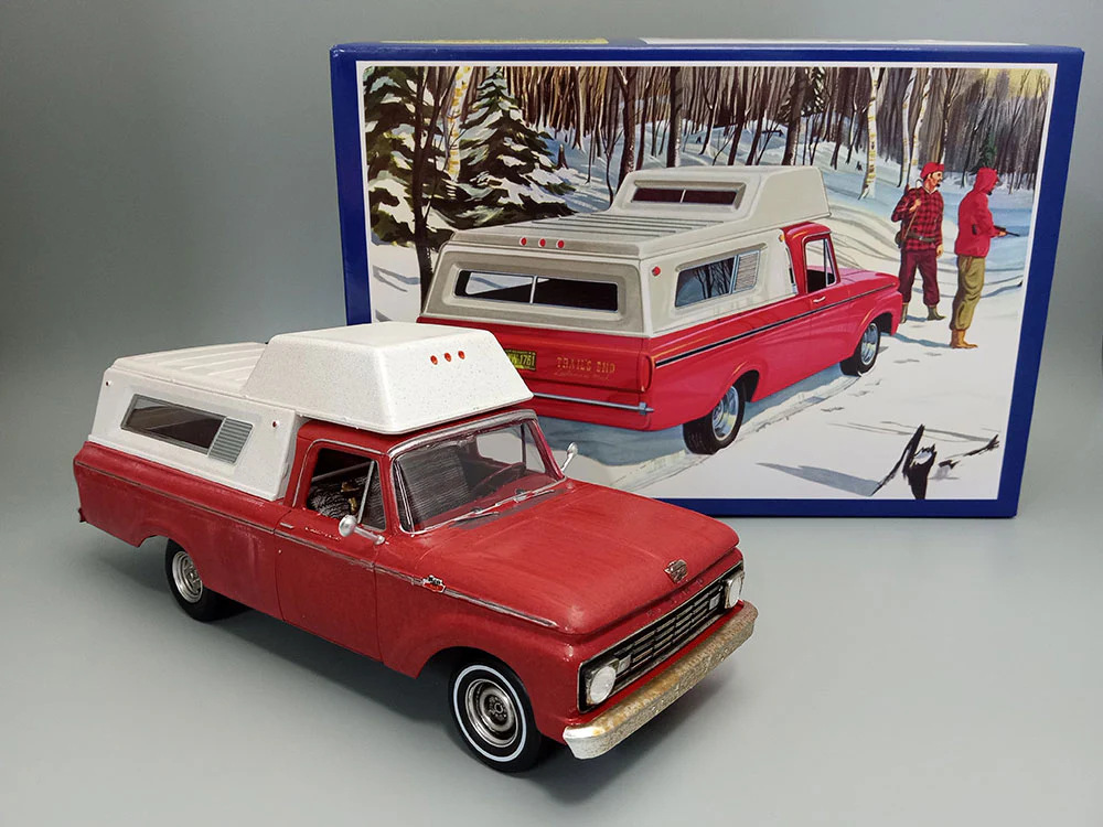 AMT 1963 Ford F-100 Camper Pickup 1:25 Scale Model Kit - Image 2