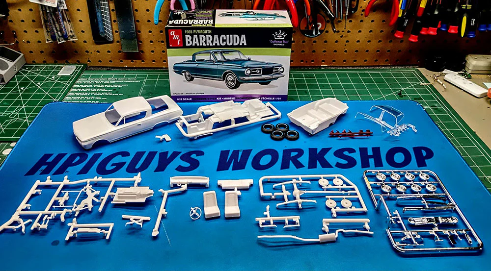 AMT 1965 Plymouth Barracuda Craftsman Plus 1:25 Scale Model Kit - Image 5