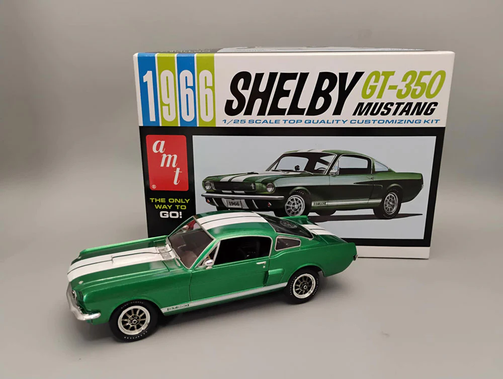 AMT 1966 Shelby Mustang GT-350 1:25 Scale Model Kit - Image 2