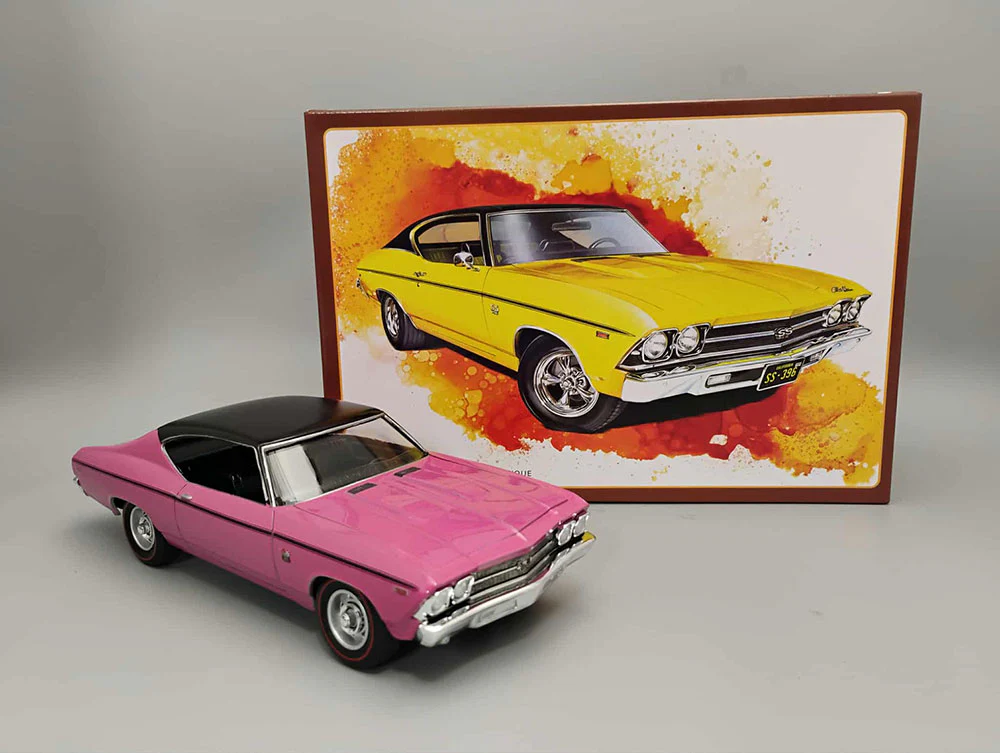 AMT 1969 Chevy Chevelle SS 396 Hardtop 1:25 Scale Model Kit - Image 2