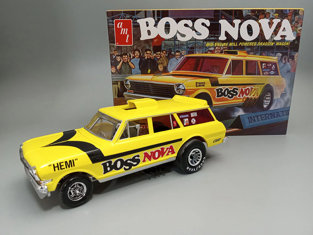 AMT Boss Nova Funny Car 1:25 Scale Model Kit - Image 3