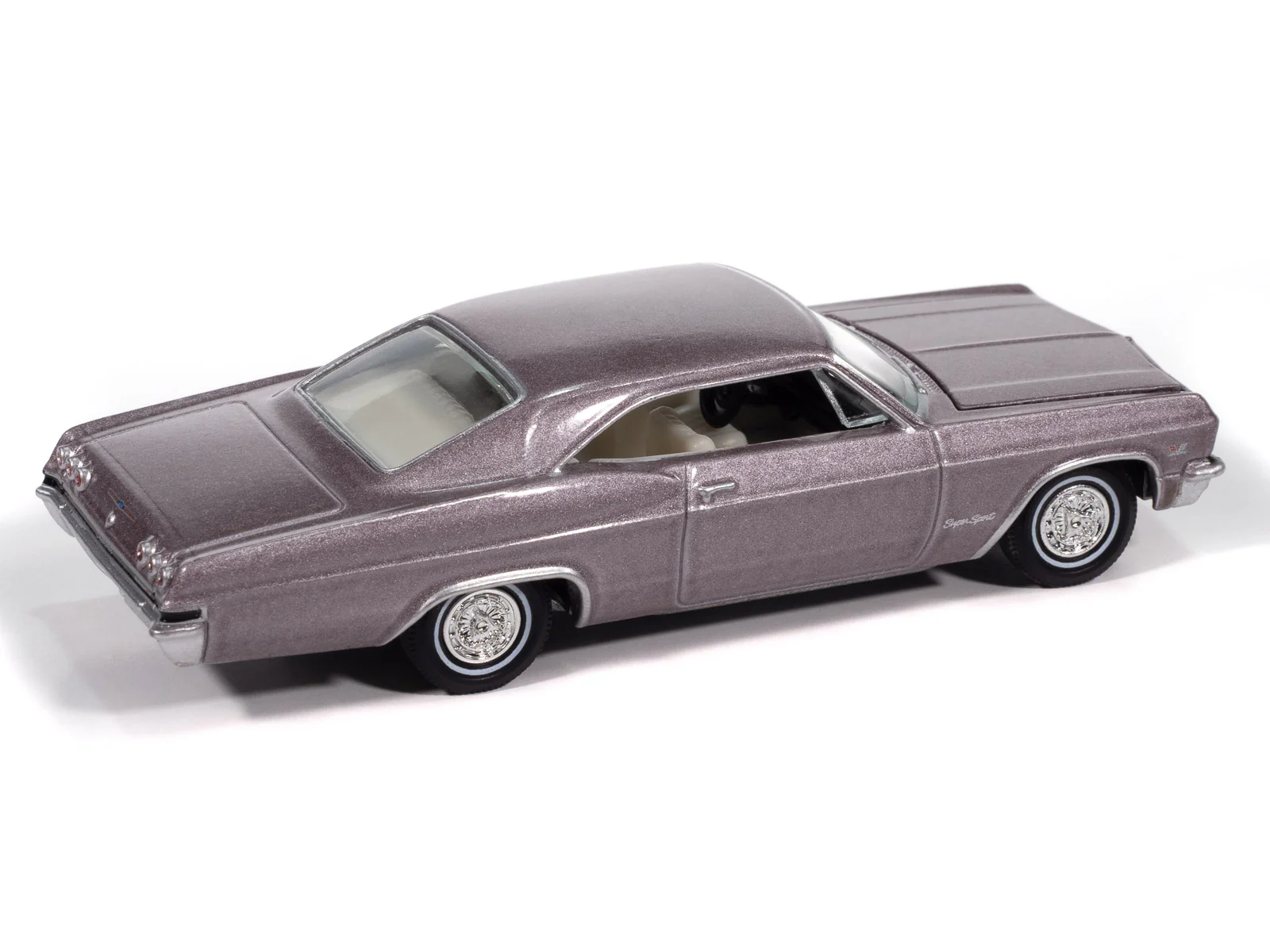 Auto World 1965 Chevy Impala SS 396 (Evening Orchid Poly) (AW Exclusive) 1:64 Diecast - Image 3