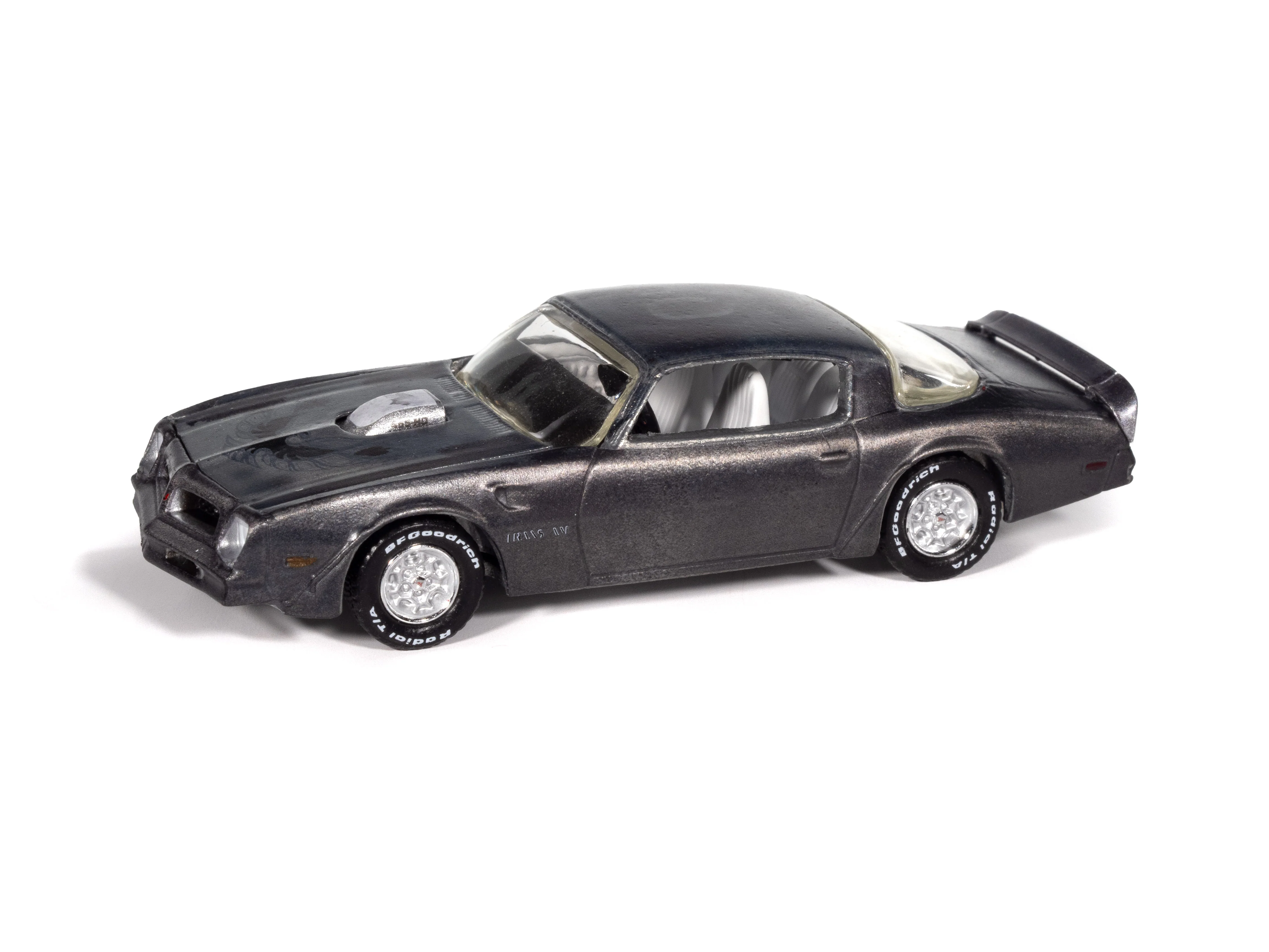 Auto World 1976 Pontiac Firebird T/A Barn Find 1:64 Diecast - Image 2