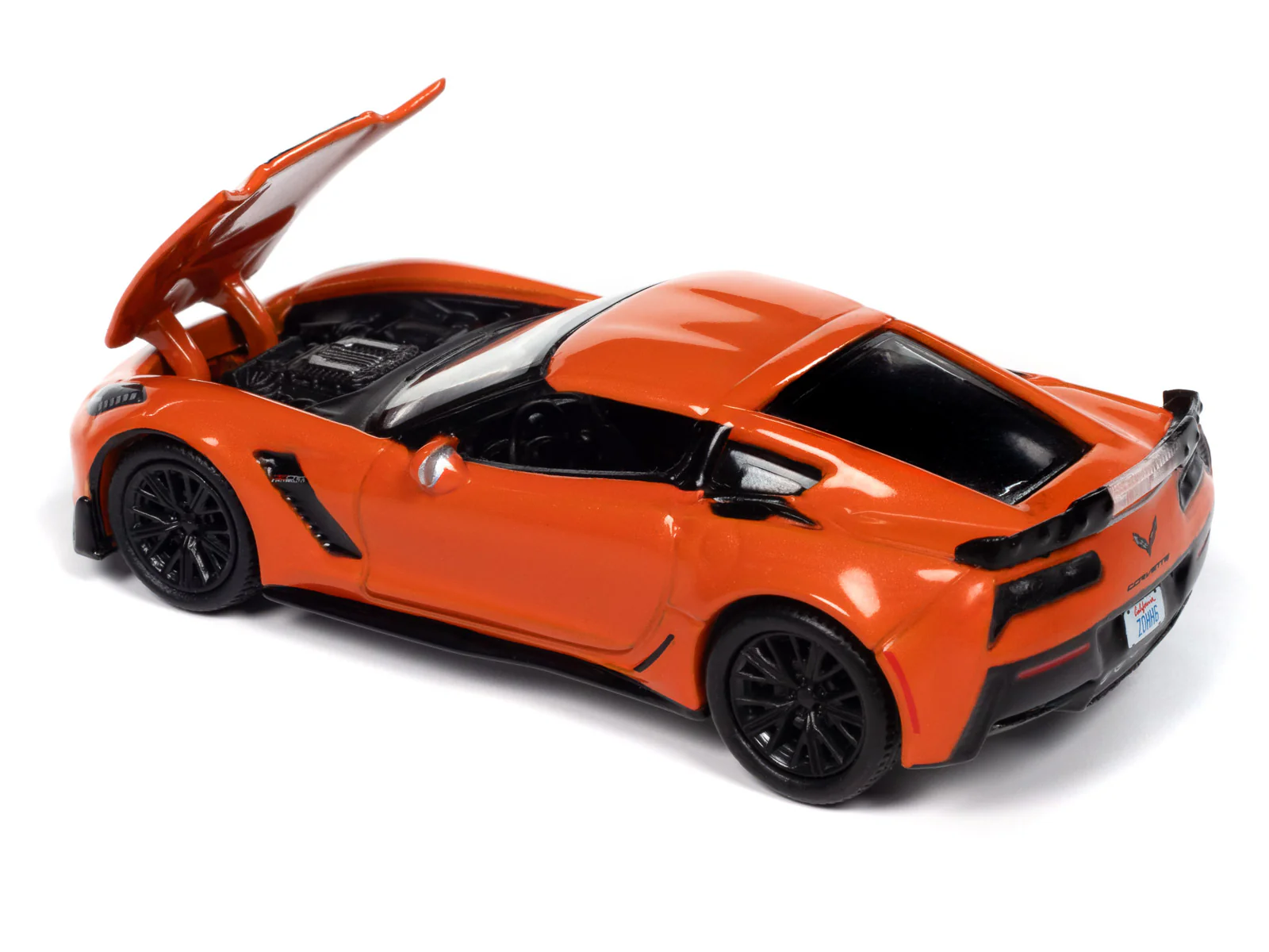 Auto World 2019 Chevrolet Corvette Z06 (with Z07 Performance Package) (Sebring Orange w/ Gloss Black Hood Center) 1:64 Diecast - Image 3