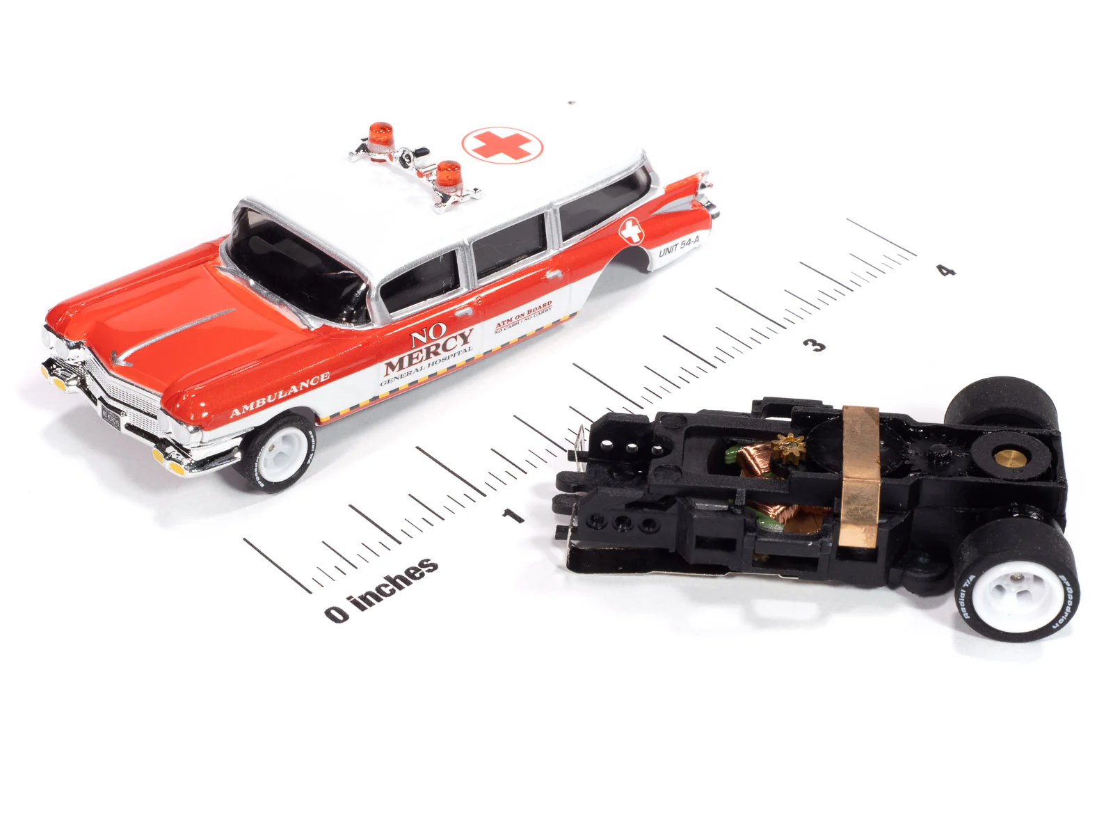 Auto World 4Gear 1959 Cadillac Ambulance (Red & White) HO Scale Slot Car - Image 3