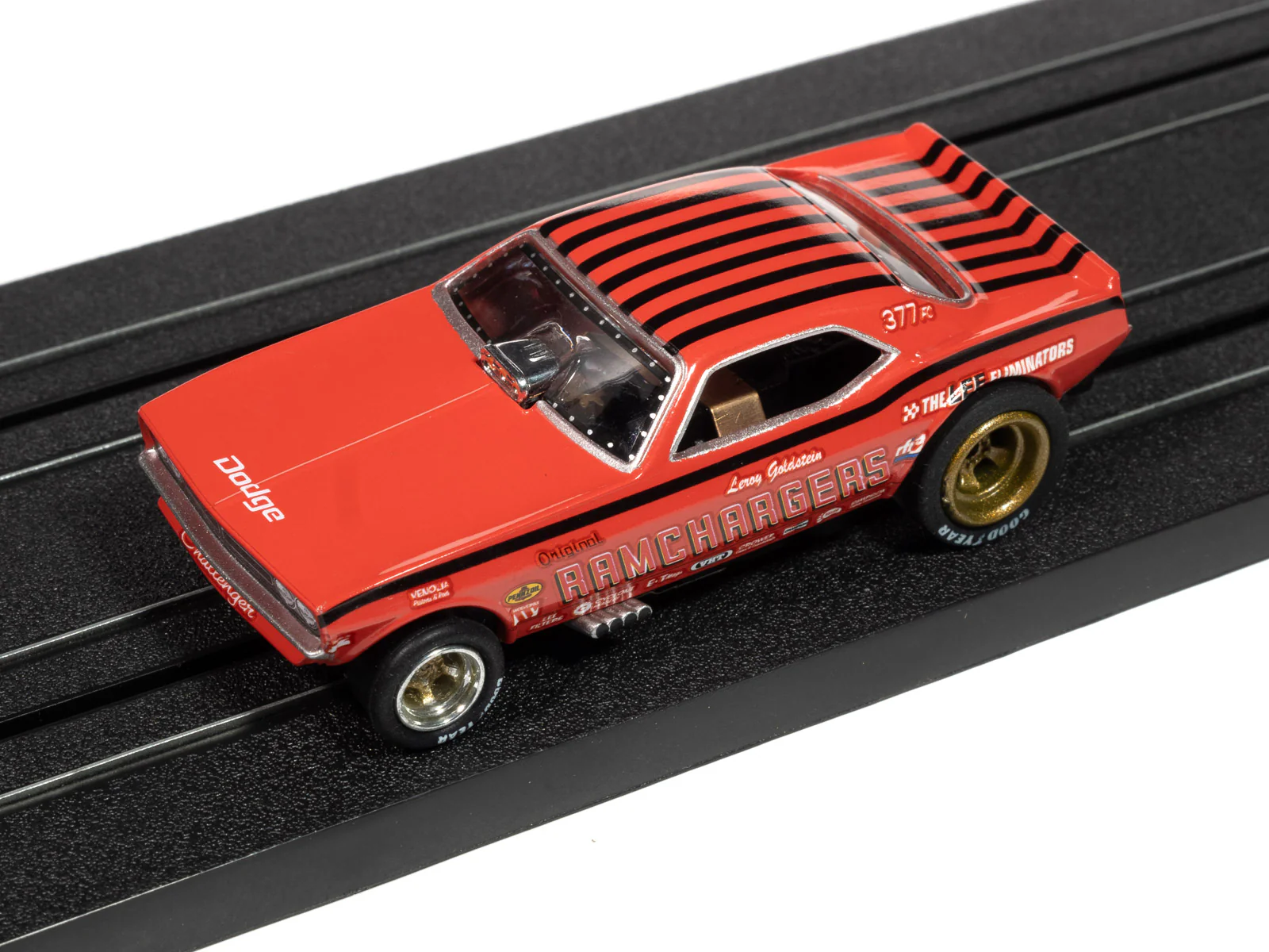 Auto World 4Gear 1970 Dodge Challenger Ramcharger (Red) HO Scale Slot Car - Image 4