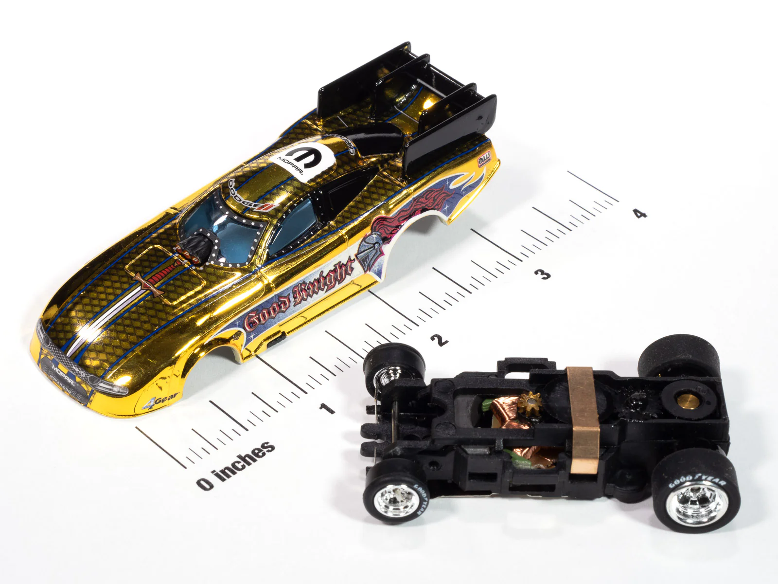 Auto World 4Gear 2022 Dodge Charger Good Knight FC (Gold Chrome, Black, Blue & Red) HO Scale Slot Car - Image 3