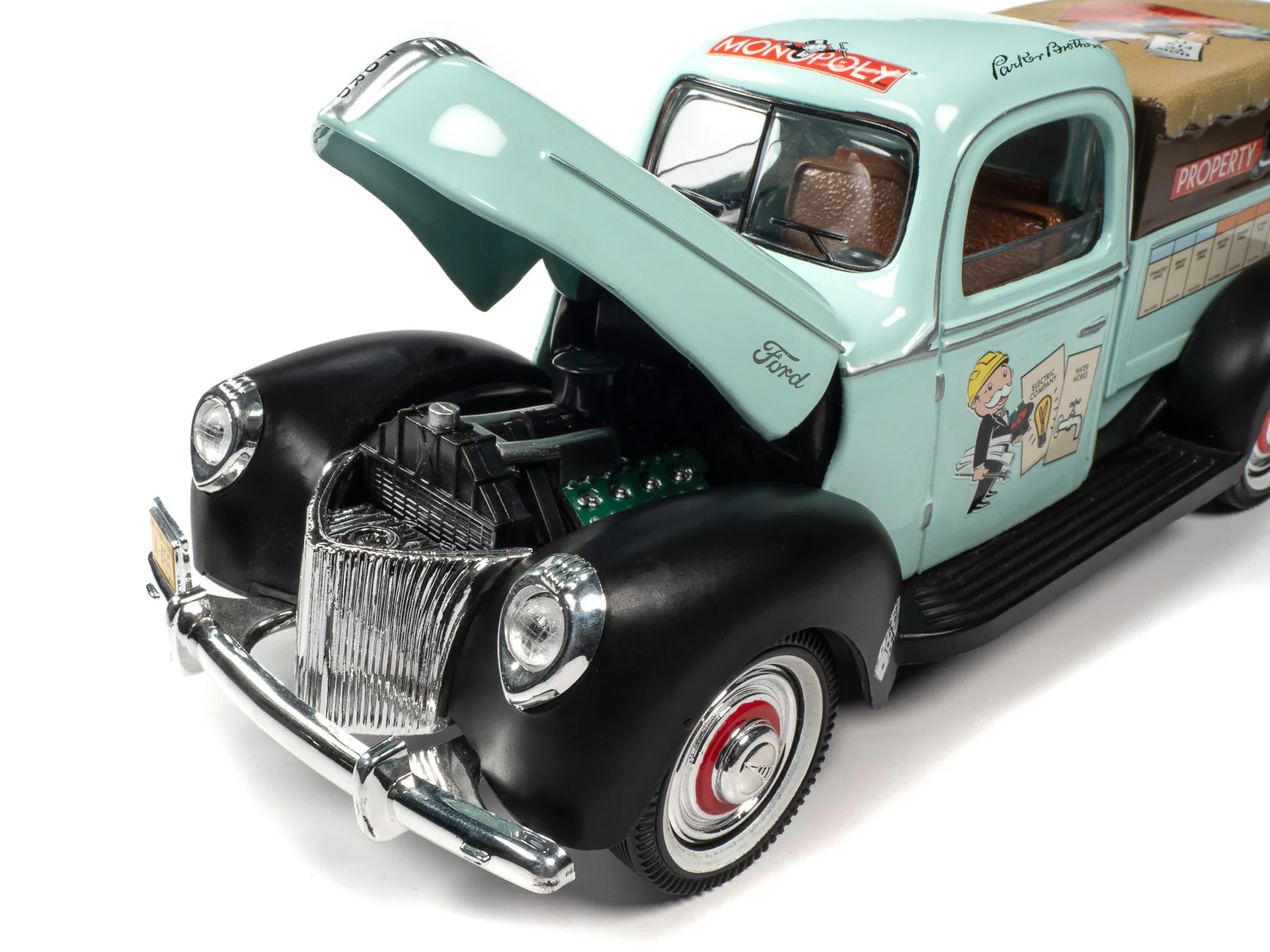 Auto World Monopoly 1940 Ford Property Management Truck w/Resin Figure 1:18 Scale Diecast - Image 9