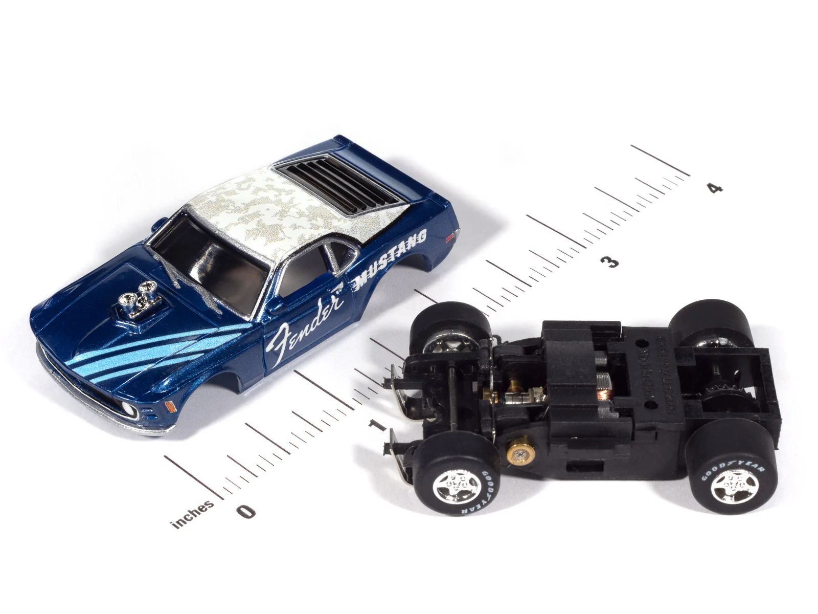 Auto World Super III 1970 BOSS Mustang Fender (Blue) HO Scale Slot Car - Image 3
