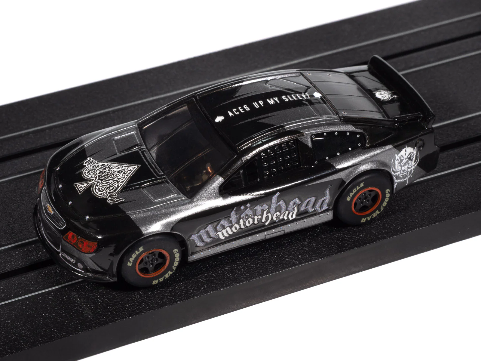 Auto World Super III 2015 Chevy SS Motorhead (Black) HO Scale Slot Car - Image 4