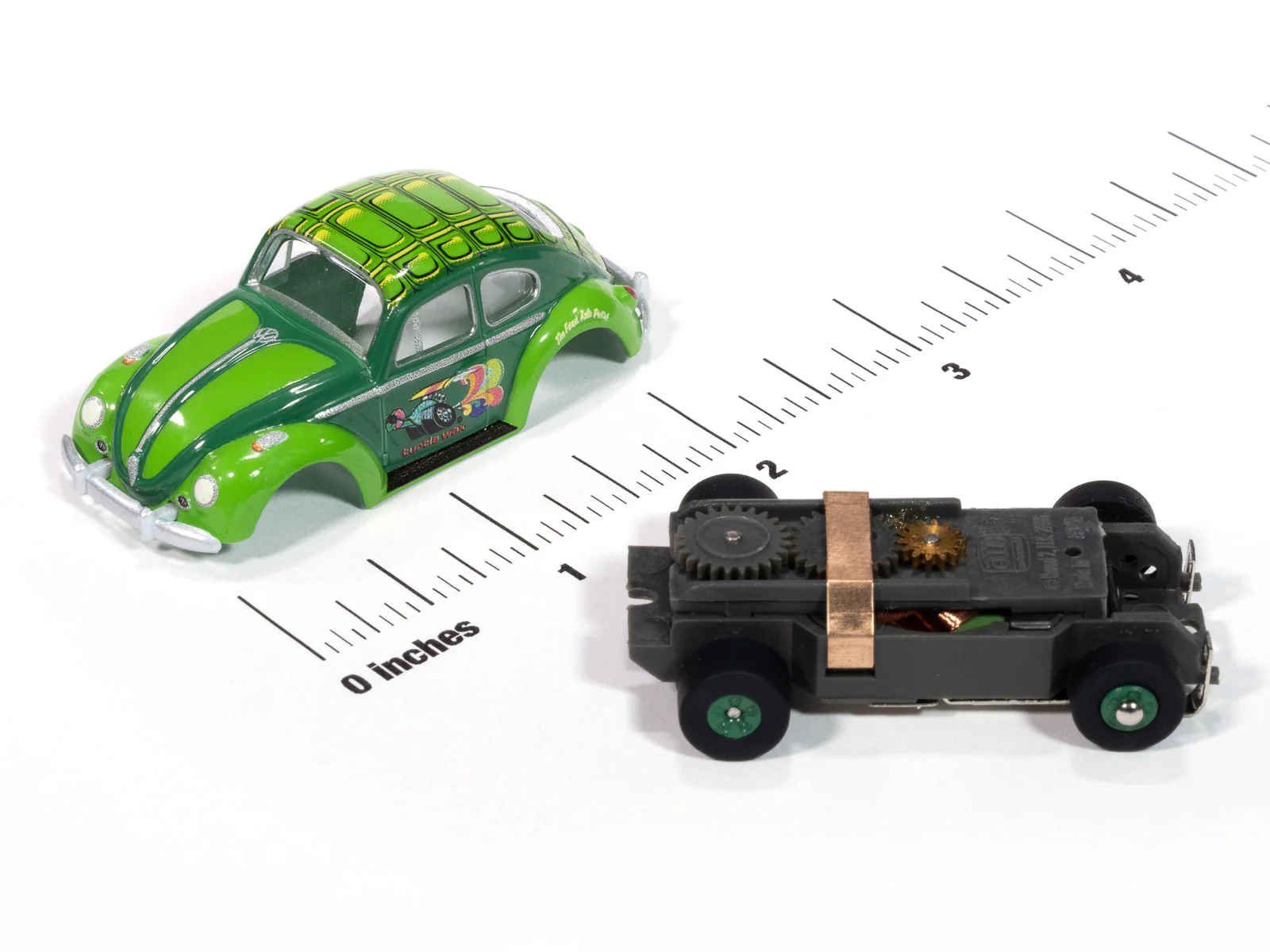 Auto World Thunderjet 1966 Volkswagen Beetle Turtle Wax (Two Tone Green) HO Scale Slot Car - Image 3