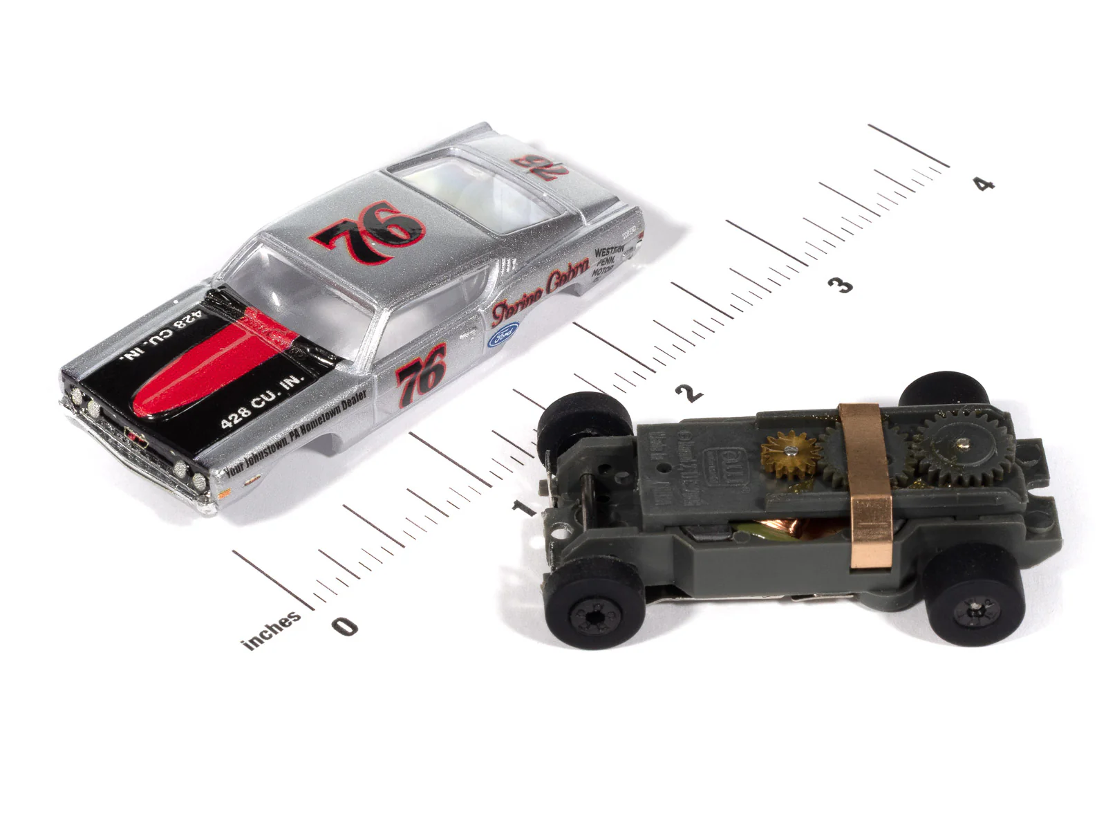 Auto World Thunderjet 1968 Ford Torino (Silver, Black & Red) HO Scale Slot Car - Image 3