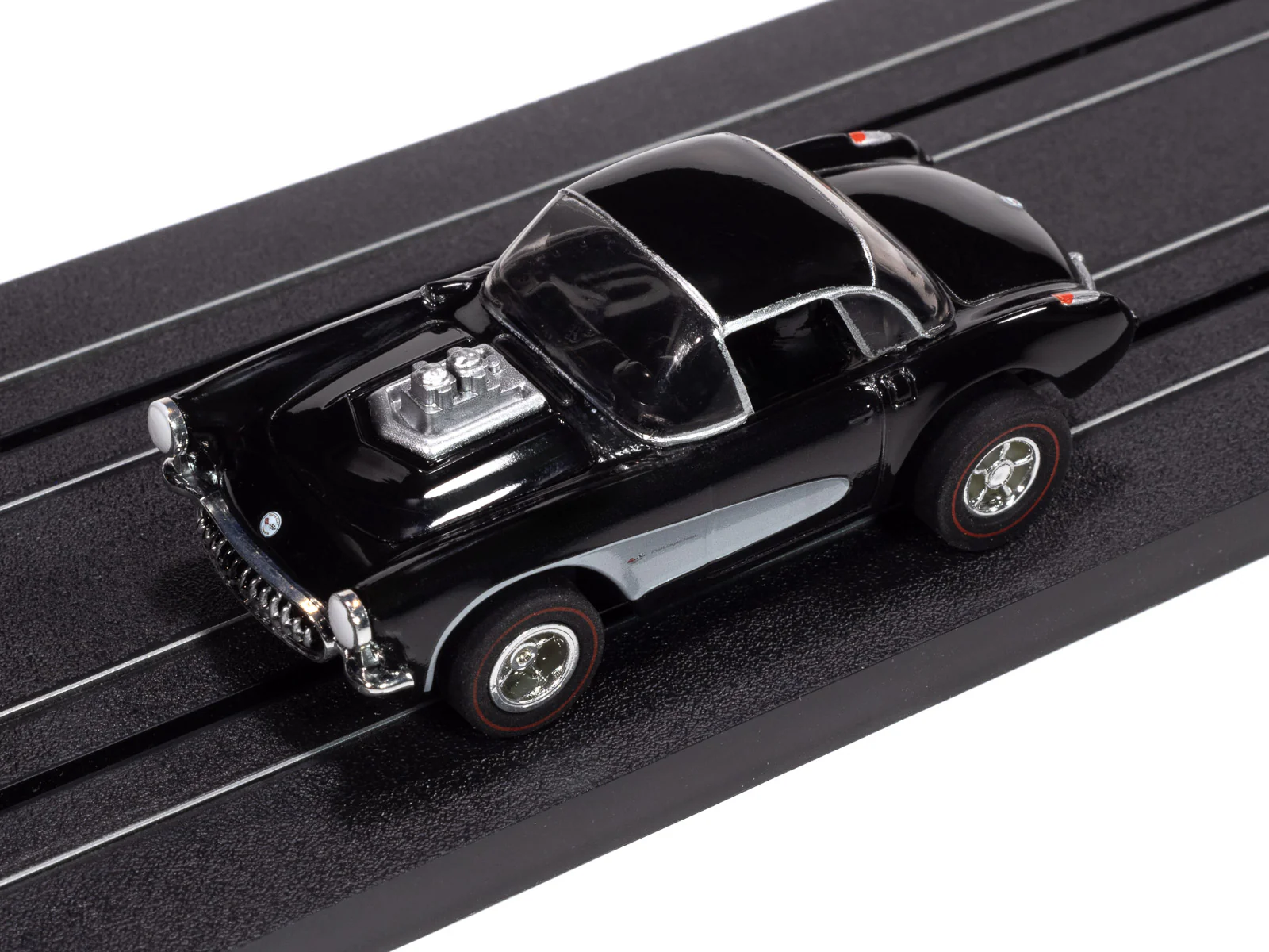 Auto World Xtraction 1957 Chevy Corvette Convertible (Black & White) HO Scale Slot Car - Image 4