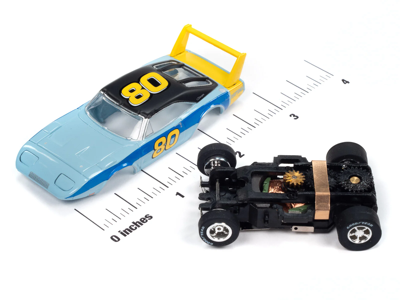 Auto World Xtraction 1969 Dodge Daytona (Blue/Yellow) HO Scale Slot Car - Image 3