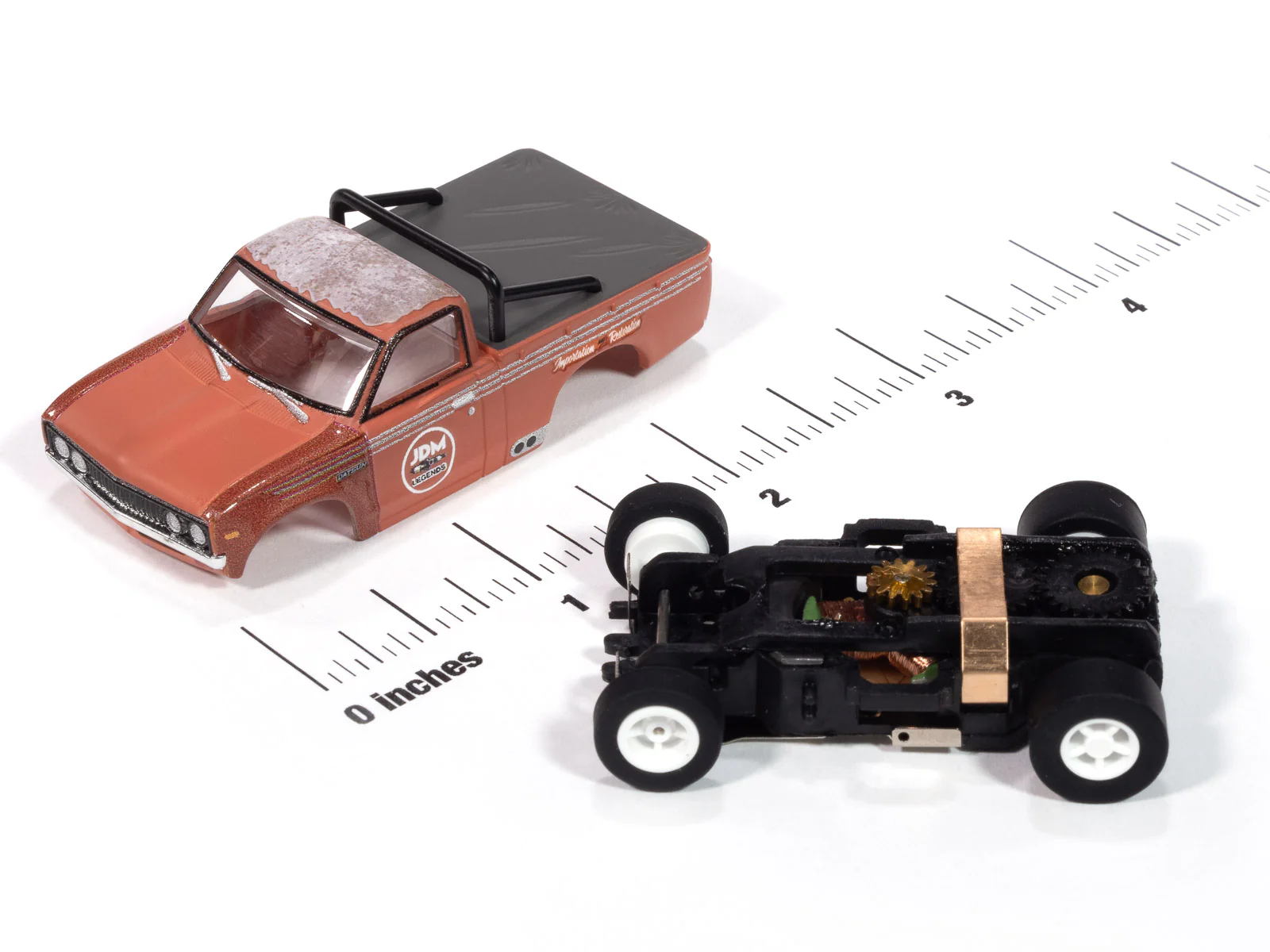 Auto World Xtraction 1972 Datsun 620 Pickup Truck JDM Legends (Rusty Red) HO Scale Slot Car - Image 3