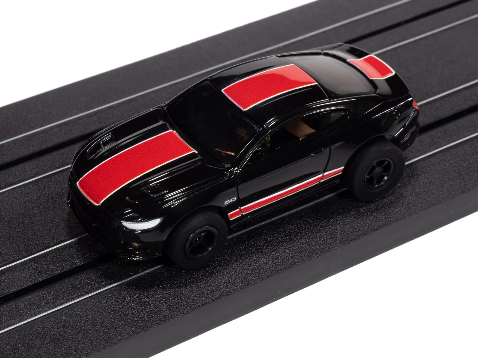 Auto World Xtraction 2015 Ford Mustang GT (Black & Red) HO Scale Slot Car - Image 4