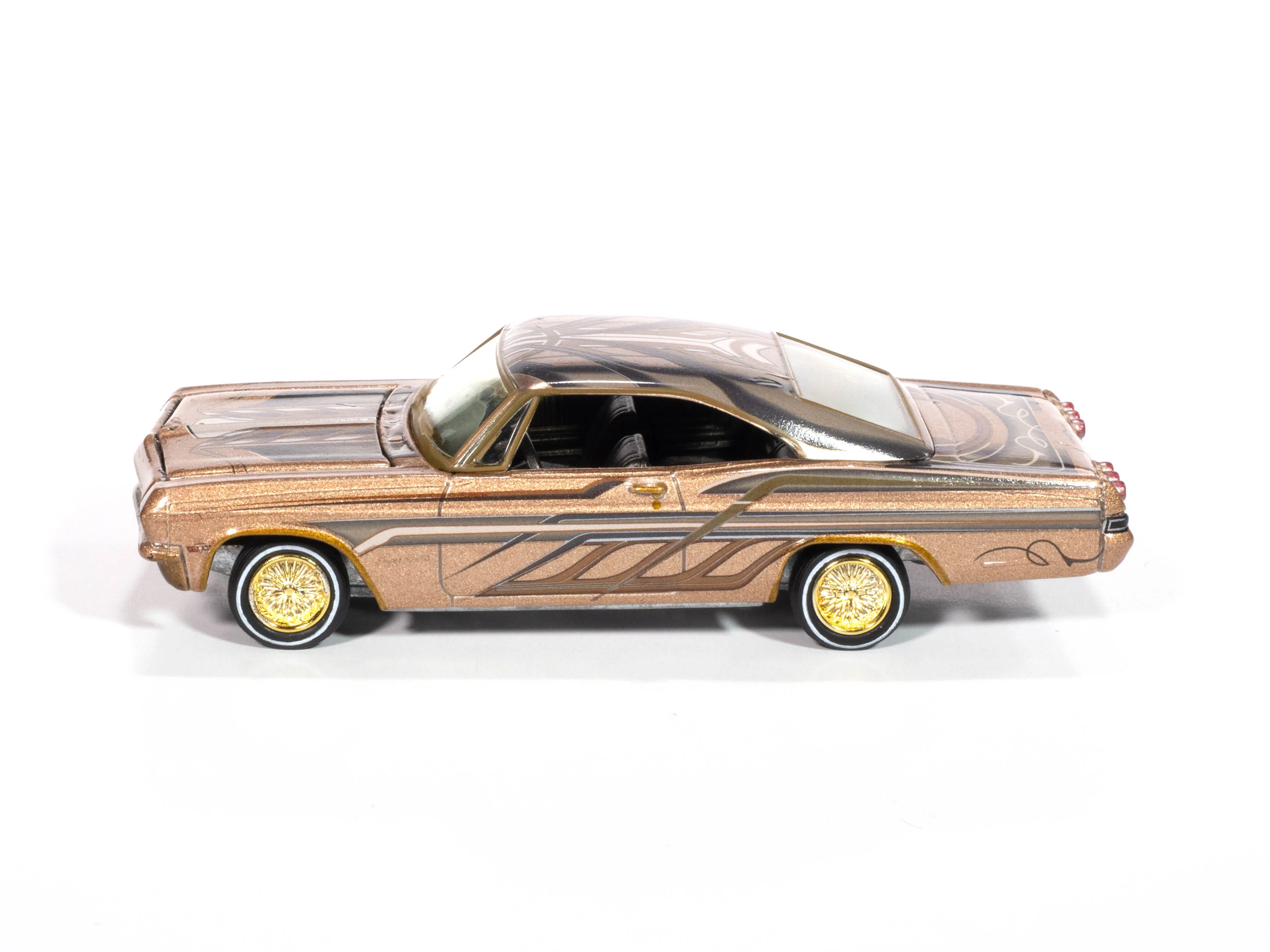 Johnny Lightning 1965 Chevy Impala SS Lowrider (Custom Bronze Poly) (Auto World Store Exclusive) 1:64 Diecast - Image 5