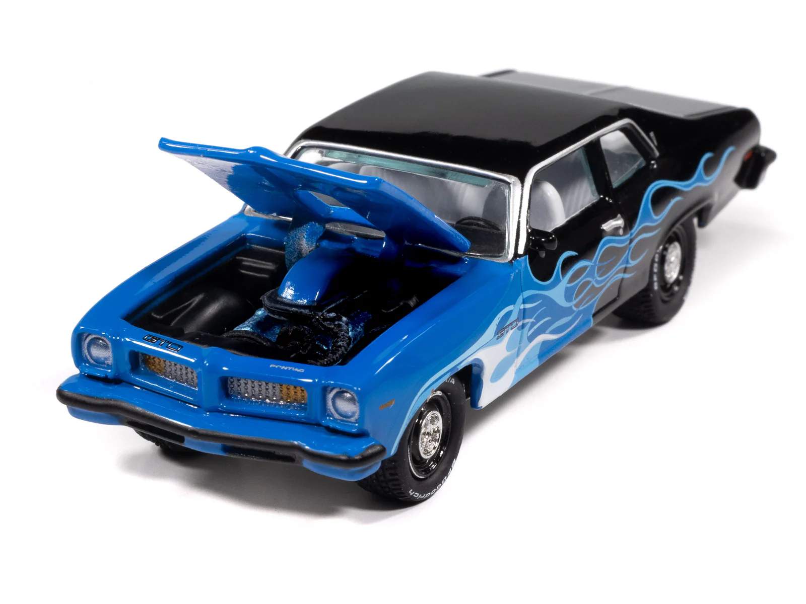 Johnny Lightning Street Freaks 1974 Pontiac GTO (Black w/Flames) (Black/Shades of Blue) 1:64 Scale Diecast - Image 3