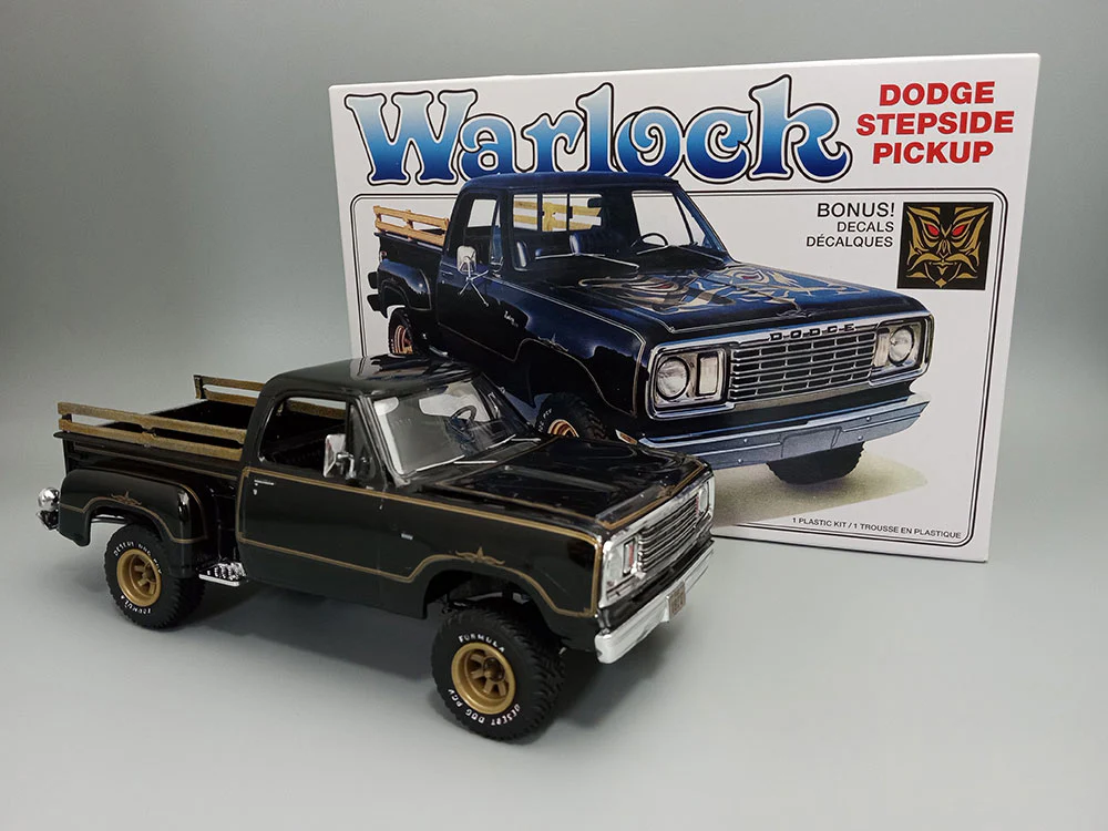 MPC 1977 Dodge Warlock Pickup 1:25 Scale Model Kit - Image 4