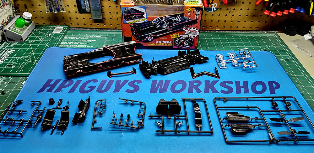 Polar Lights TV Batmobile Snap 1:25 Scale Snap Kit - Image 3