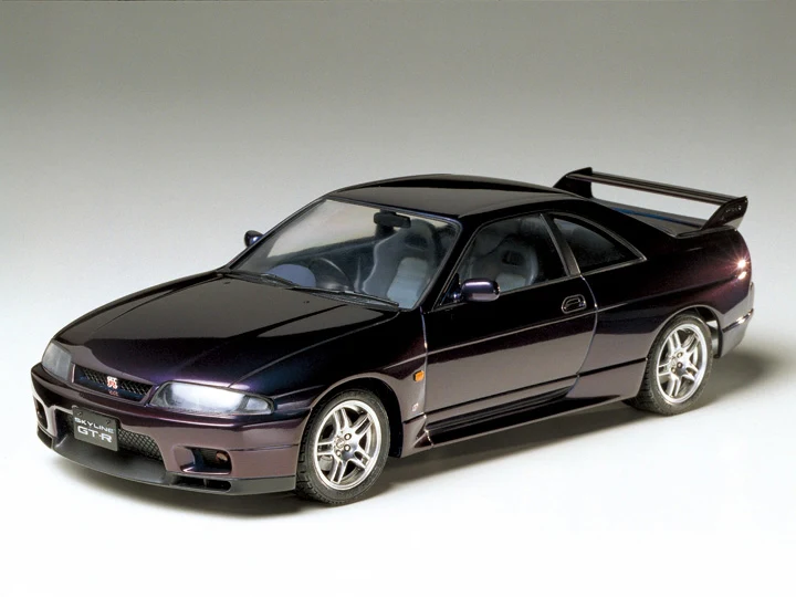 Tamiya Nissan Skyline GT-R V.Spec 1:24 Scale Model Kit - Image 2